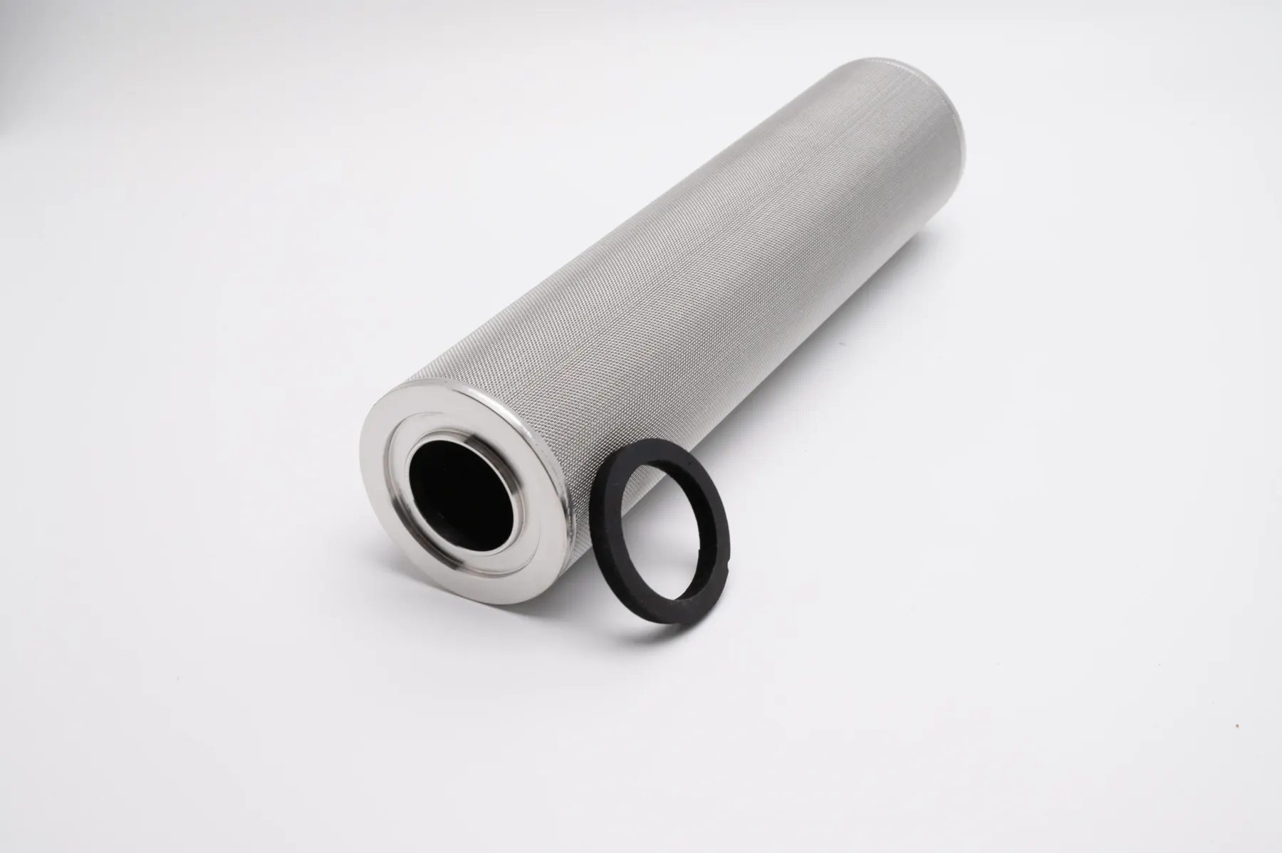 SS 316L sintered mesh filter element with visible mesh layers
