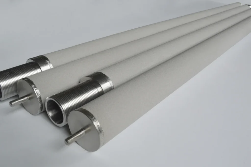 Threaded stainless steel sintered powder filter cartridges for industrial water and process liquid filtration